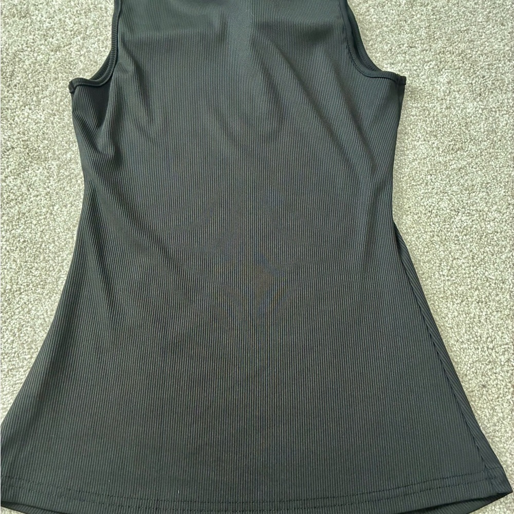 Lot of 2 Ladies New Tops - Picture 7 of 7
